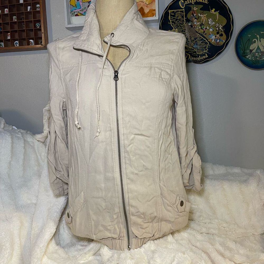 Maurices size M full zip cream jacket fall